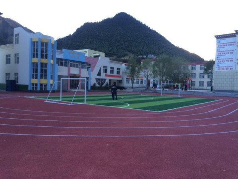襄城區塑膠跑道廠家